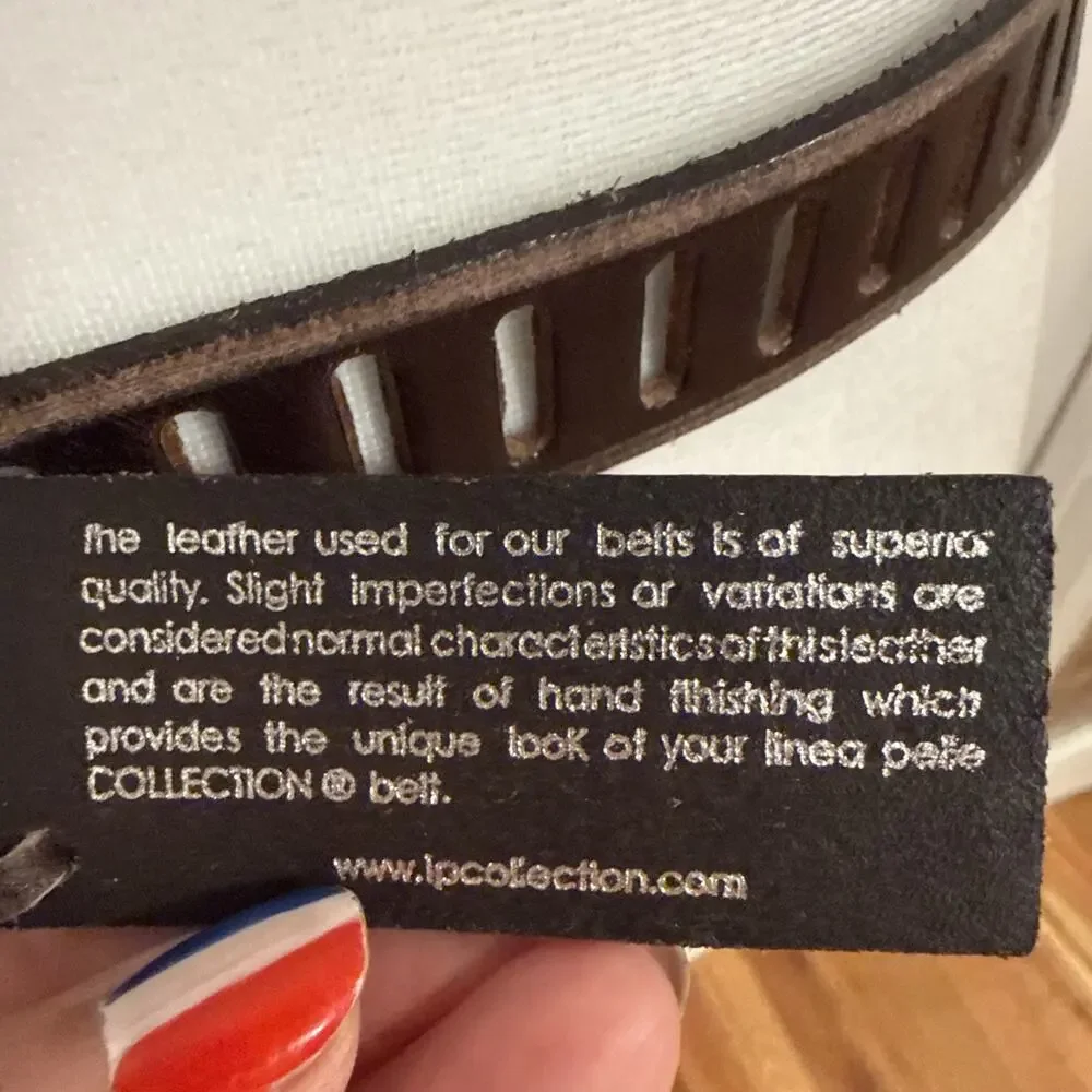 Women’s Linea Pelle wood articulated belt. G Leather Size M-L
